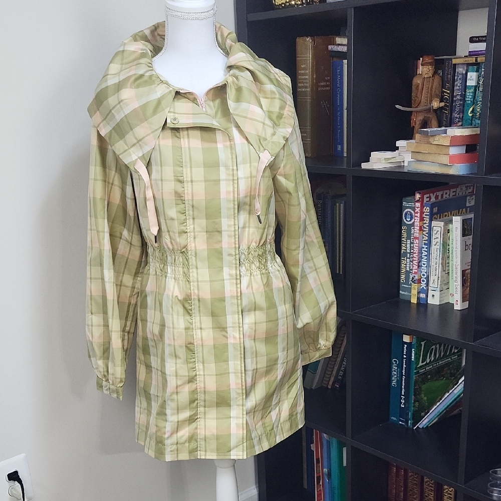 UBU Green Pink Plaid Polyester Lightweight Packable Pocket Removable Hood Jacket